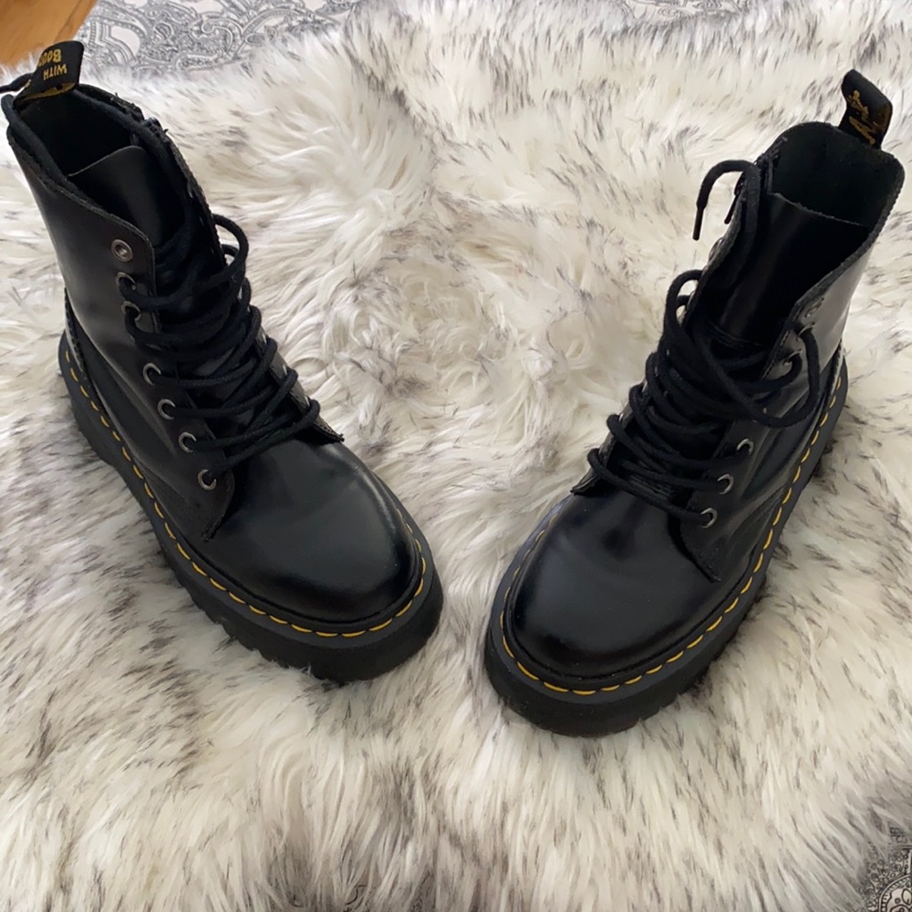 Dr.Martens, Jadon smooth leather platform boots!!